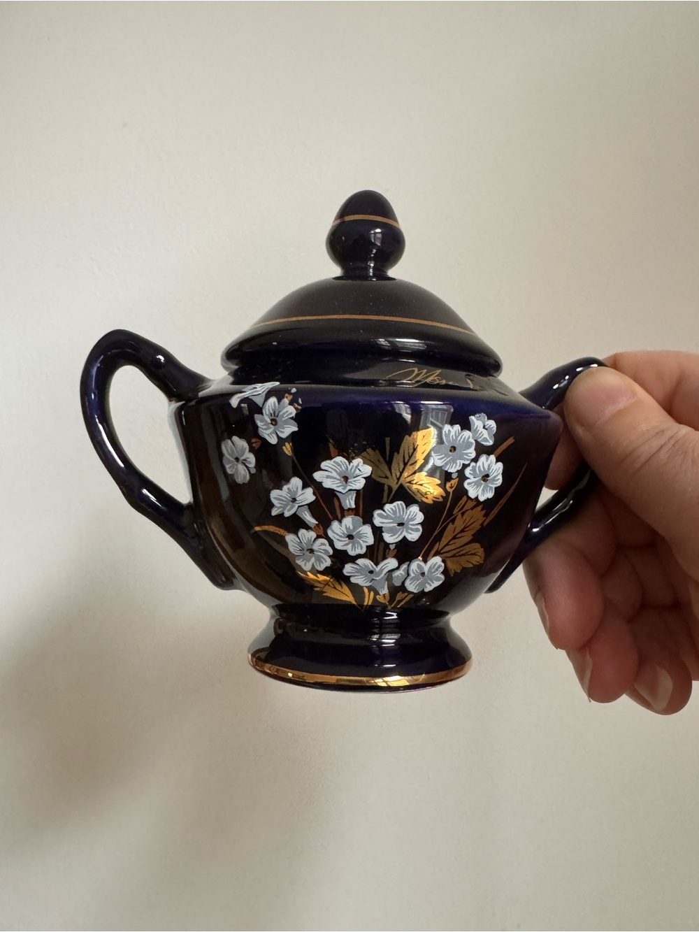 Decore A La Main Mcb Signed Cobalt Blue Urn Hand painted Flowers Made Italy 5 in